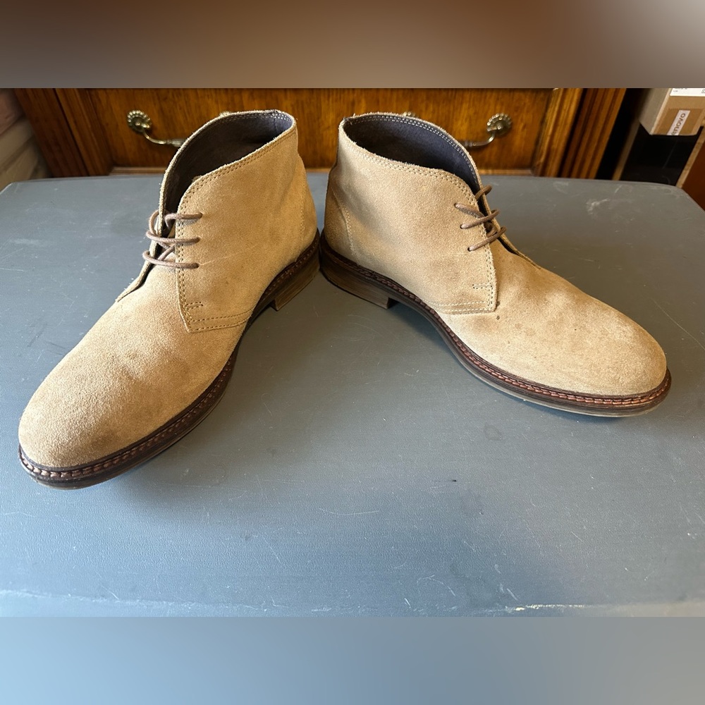 Alfani Mens Chukka Size 8M (Used)